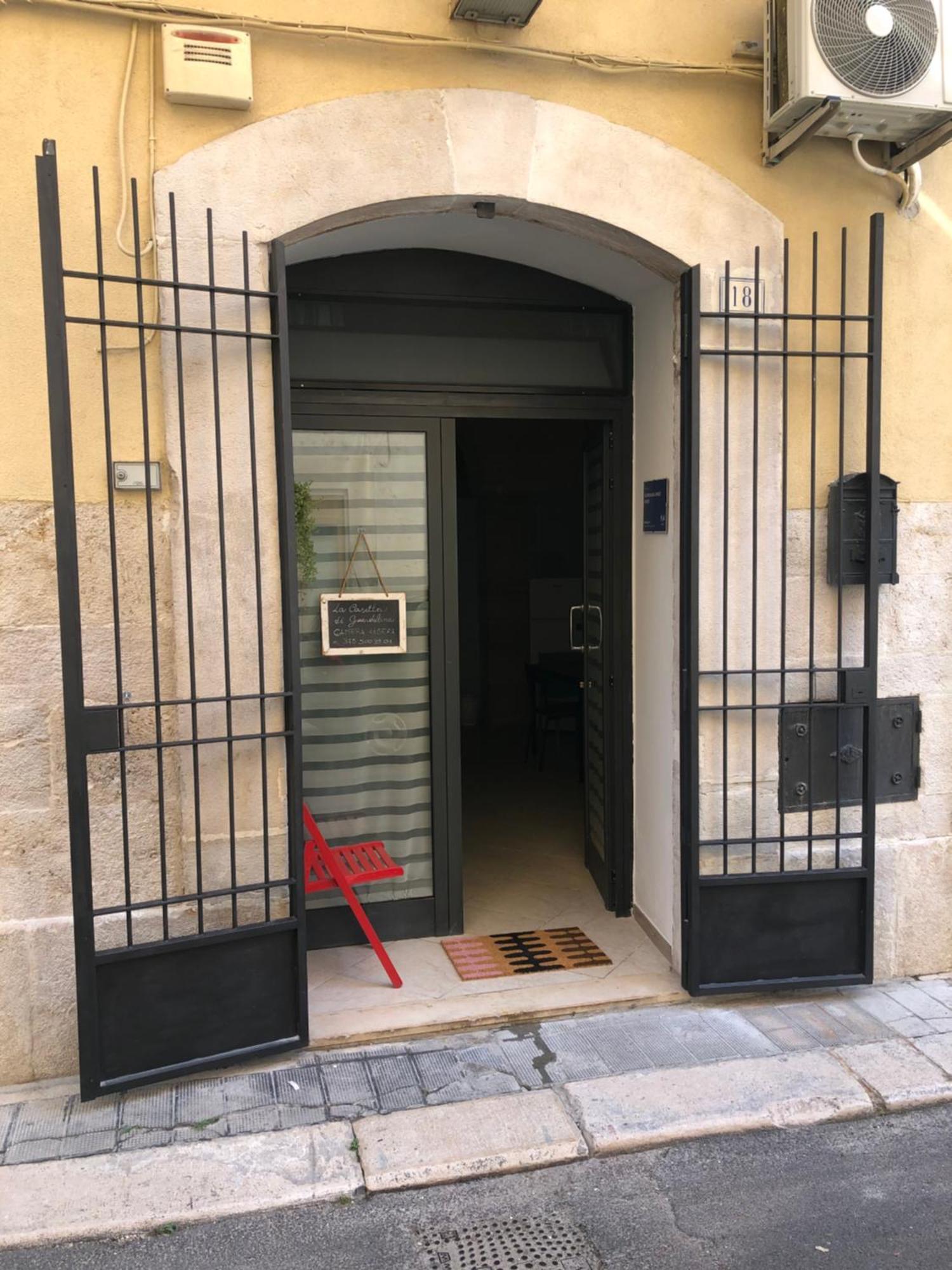 Guendalina Sweet Home - La Casetta Di Guendalina Trani Exteriér fotografie